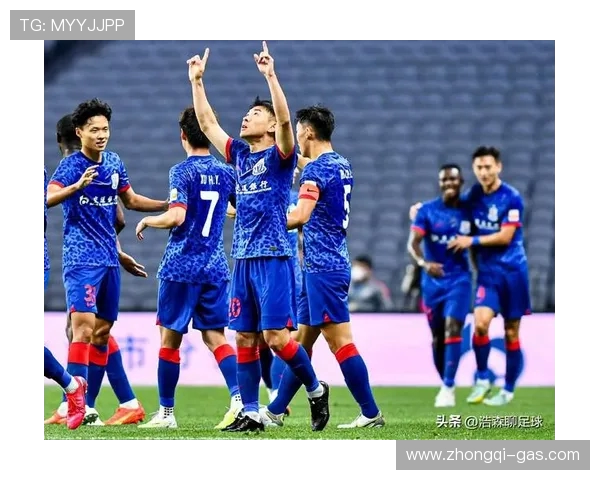 上海申花勇攀中超巅峰全力冲击冠军再现辉煌时代新篇章