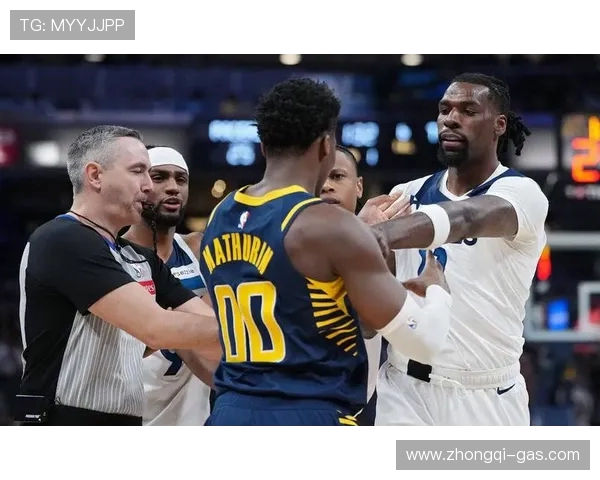 太阳主场激战雄鹿巅峰对决两大核心争锋谁能笑到最后